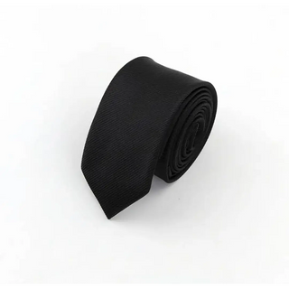 Corbata Negra Delgada